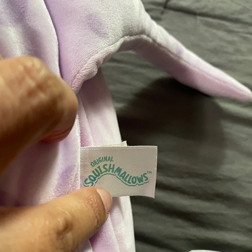 Squishmallow Aziza the Stingray 16 inch - Picture 5 of 5